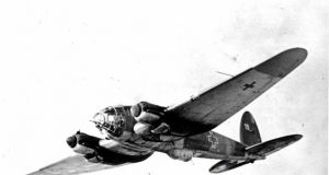 Avion de luptă He-111 de producție germană cu însemne românești. În cerul Basarabiei, aviatorii români erau motivați să lupte, apărând hotarul țării, la vechiul hotar al lui Ștefan cel Mare. Ei se manifestau ca luptători dintre cei mai iscusiți în acea parte a războiului