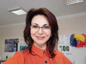 Cornelia Simcov, învățătoare la clasele primare, Liceul de Limbi Moderne și Management din Chișinău