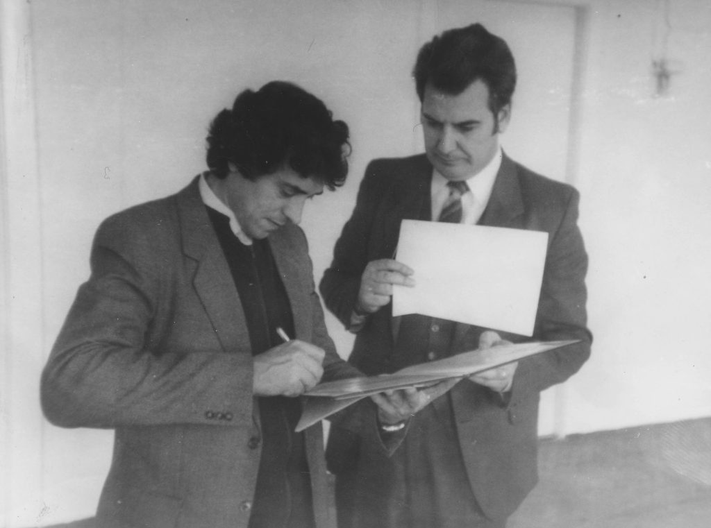 Cu acad. Mihai Cimpoi, 1990. Fotografie din arhiva „Nicolae Răileanu”, MNLR